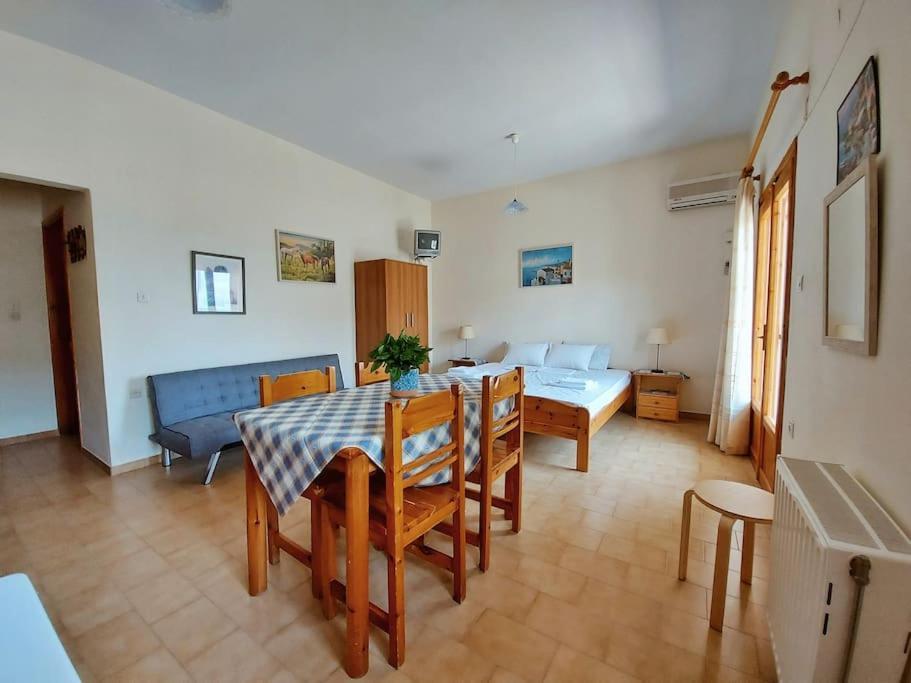 Selfcatering -Studio Helen No 7 Xiropigado Extérieur photo